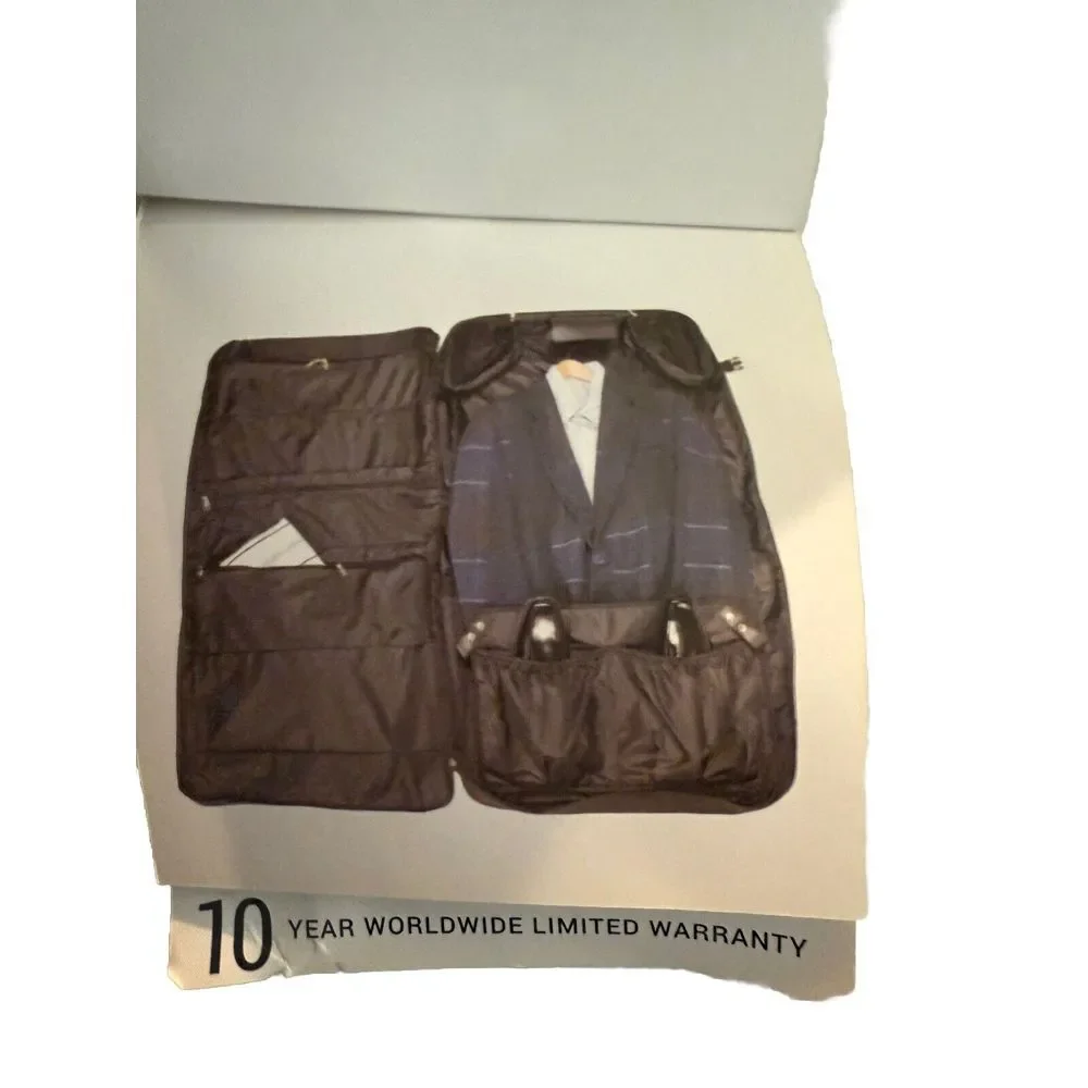 NWT Delsey Paris 45